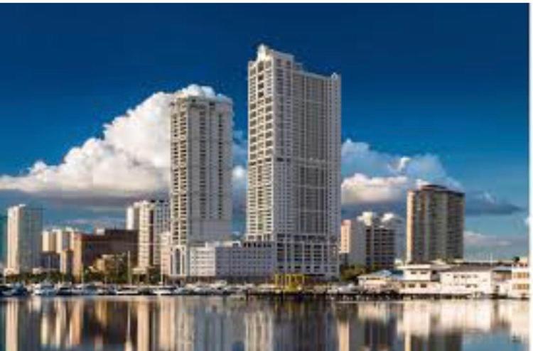 Admiral Baysuites Manila Exterior photo